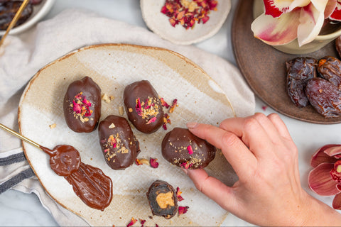 Chocolate Coated Date PEANUT TWIN