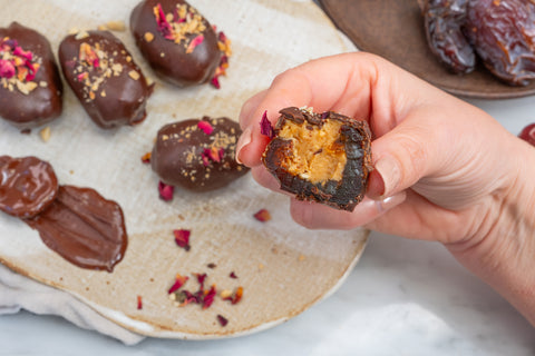 Chocolate Coated Date PEANUT TWIN