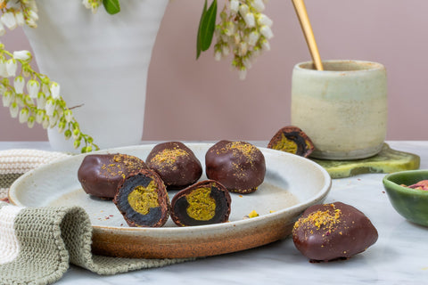 Chocolate Coated Date PISTACHIO TWIN