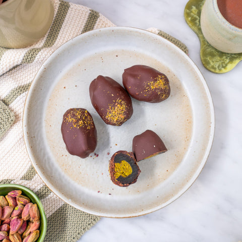 Chocolate Coated Date PISTACHIO
