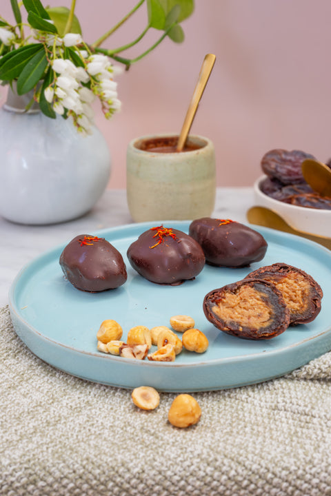 Chocolate Coated Date HAZELNUT